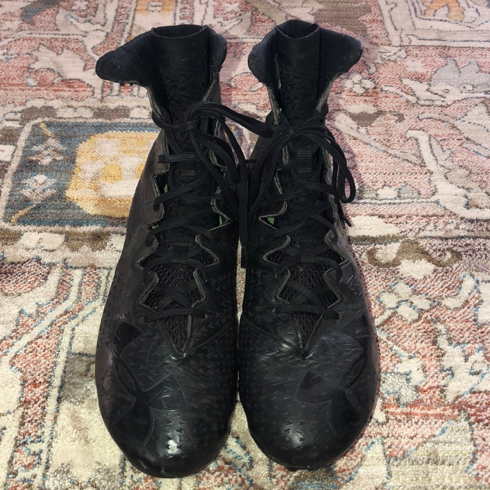 Mens Under Armour Football Cleats size 10.5